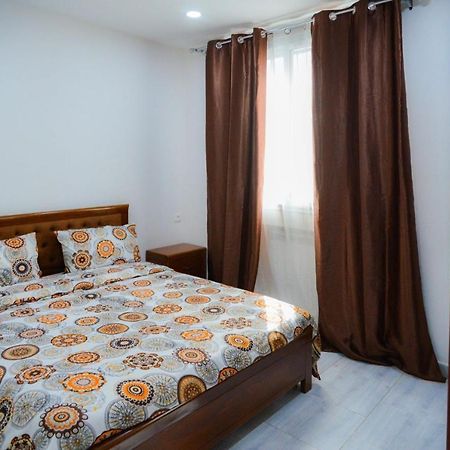 Hostel Les Pins Alger Zewnętrze zdjęcie